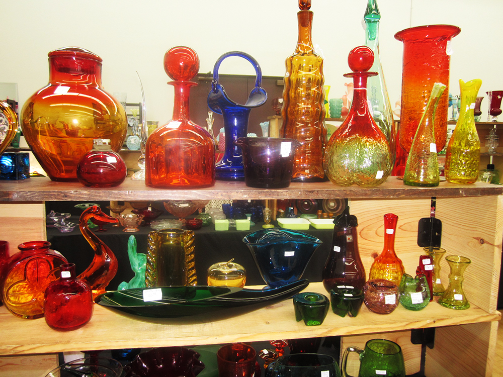 Gallery 2 - Vintage American Glass and Pottery Show & Sale
